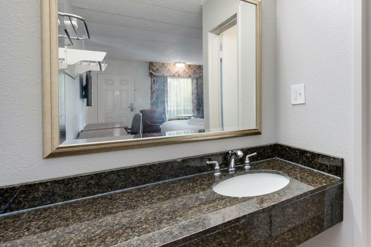 Americas Best Value Inn Columbus Ngoại thất bức ảnh